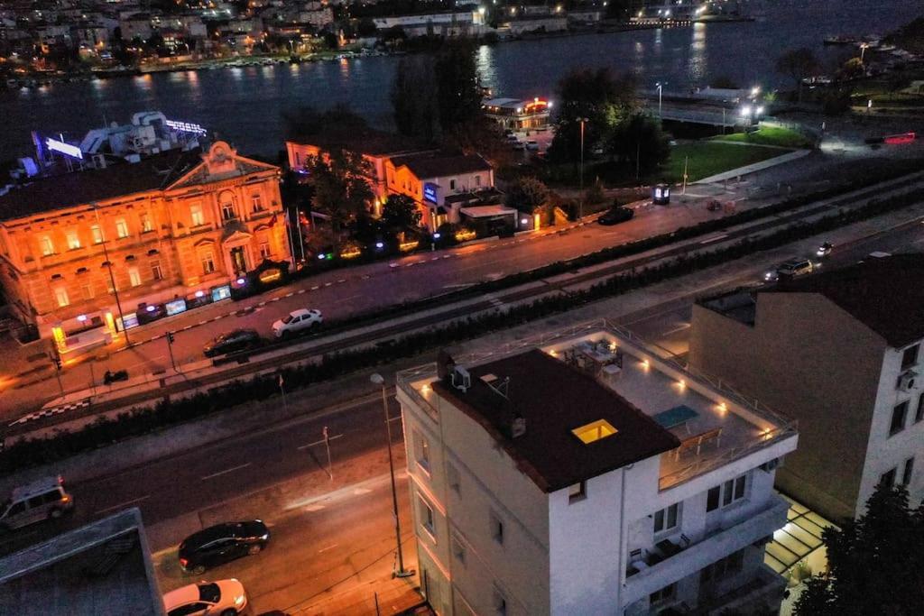 Waterfront Apartment By The Tram - Terrace With Dome & Golden Horn View In Fatih Истанбул Екстериор снимка