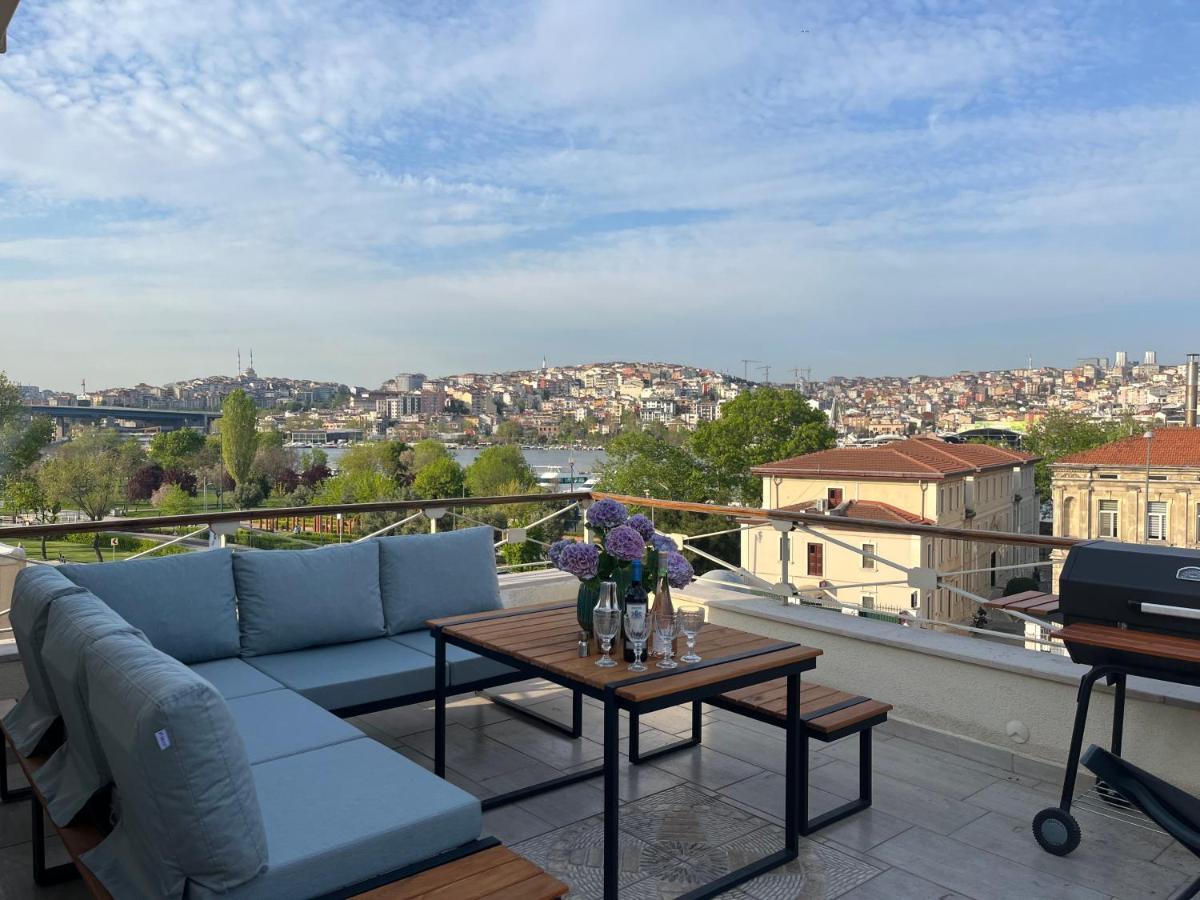 Waterfront Apartment By The Tram - Terrace With Dome & Golden Horn View In Fatih Истанбул Екстериор снимка