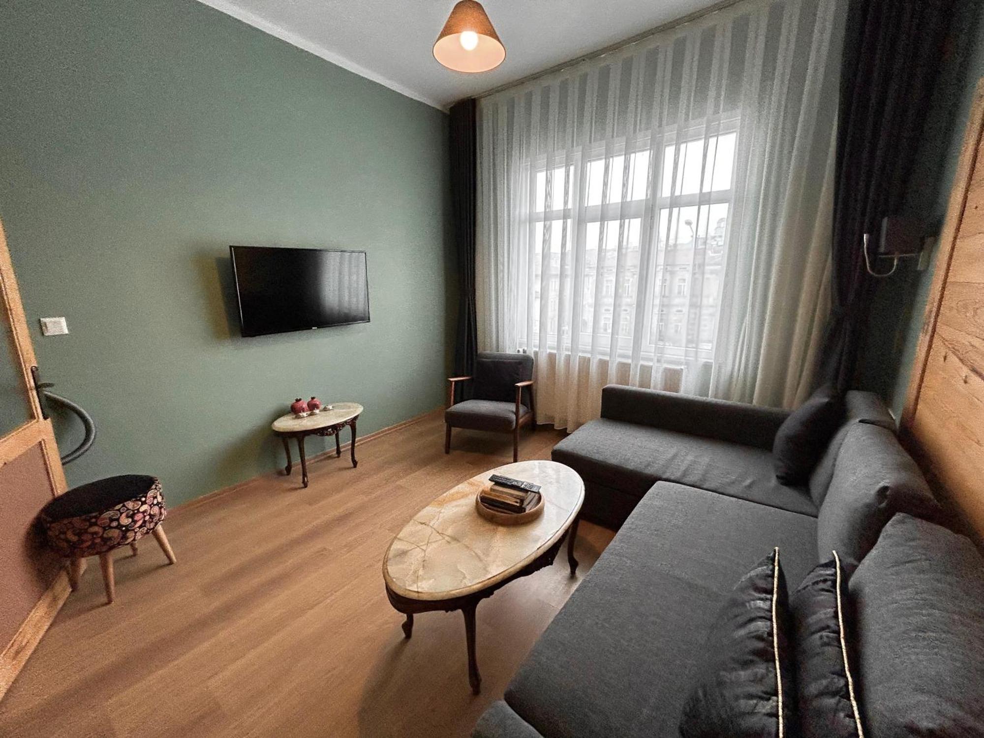 Waterfront Apartment By The Tram - Terrace With Dome & Golden Horn View In Fatih Истанбул Екстериор снимка