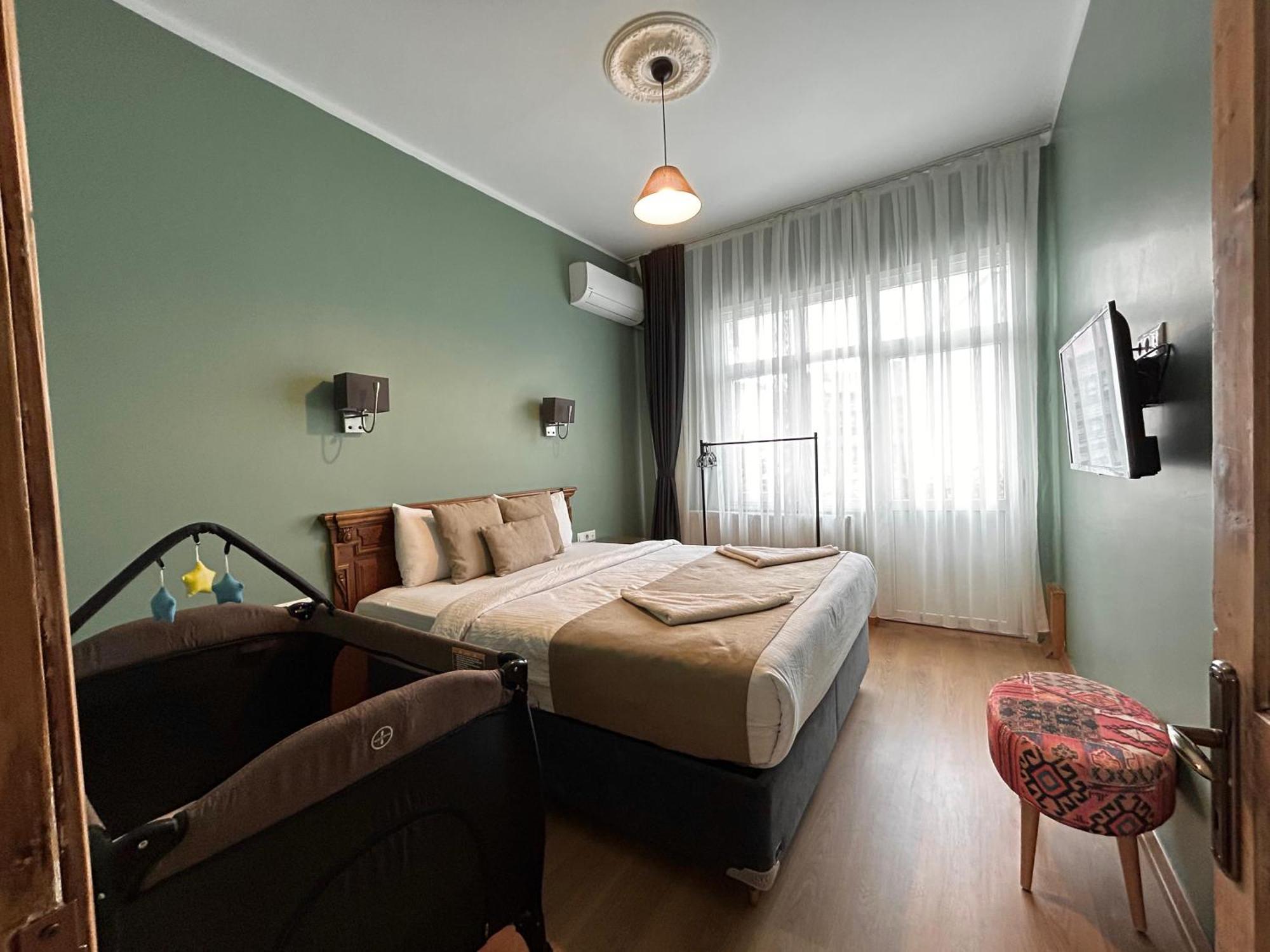 Waterfront Apartment By The Tram - Terrace With Dome & Golden Horn View In Fatih Истанбул Екстериор снимка