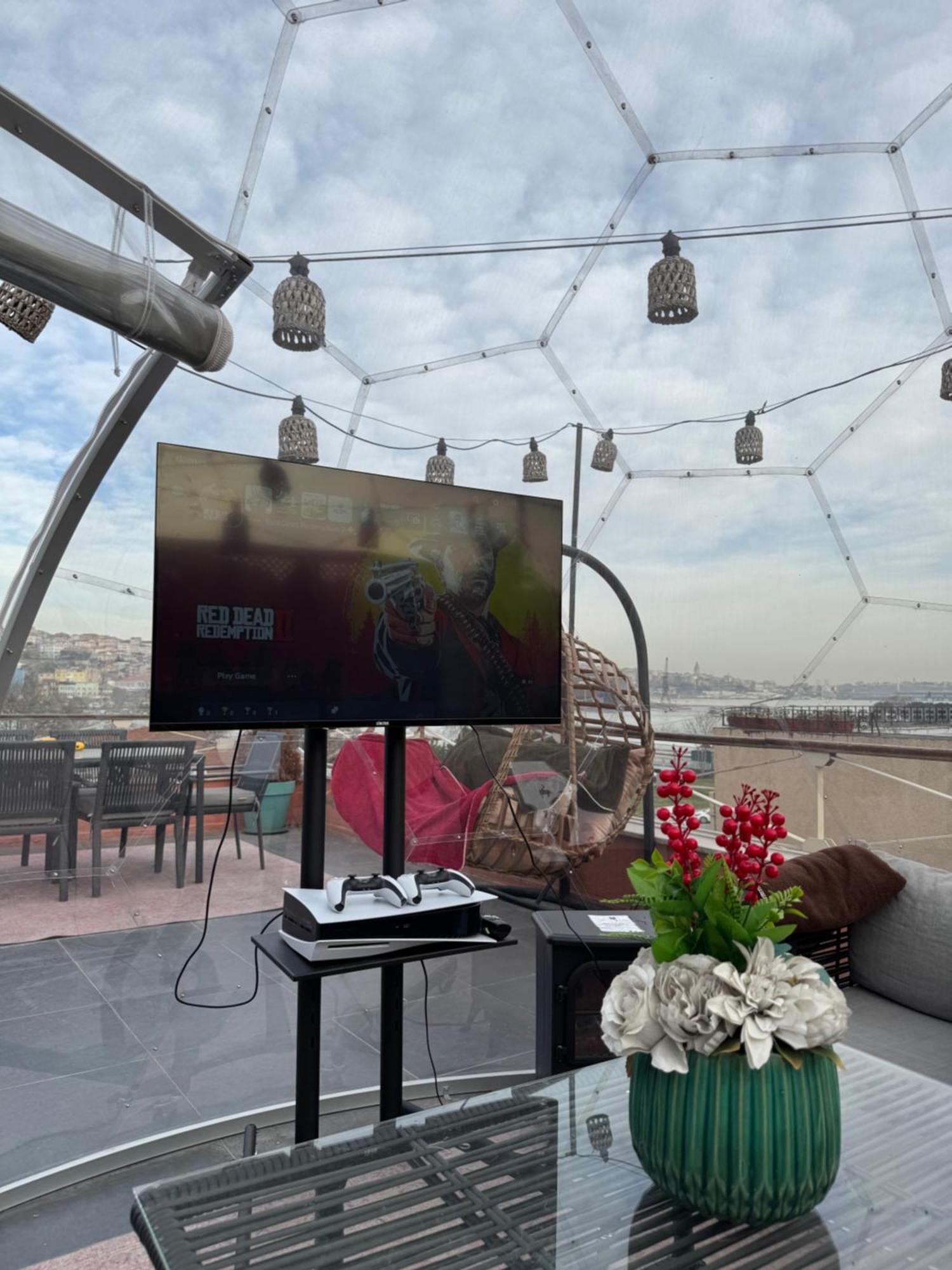 Waterfront Apartment By The Tram - Terrace With Dome & Golden Horn View In Fatih Истанбул Екстериор снимка